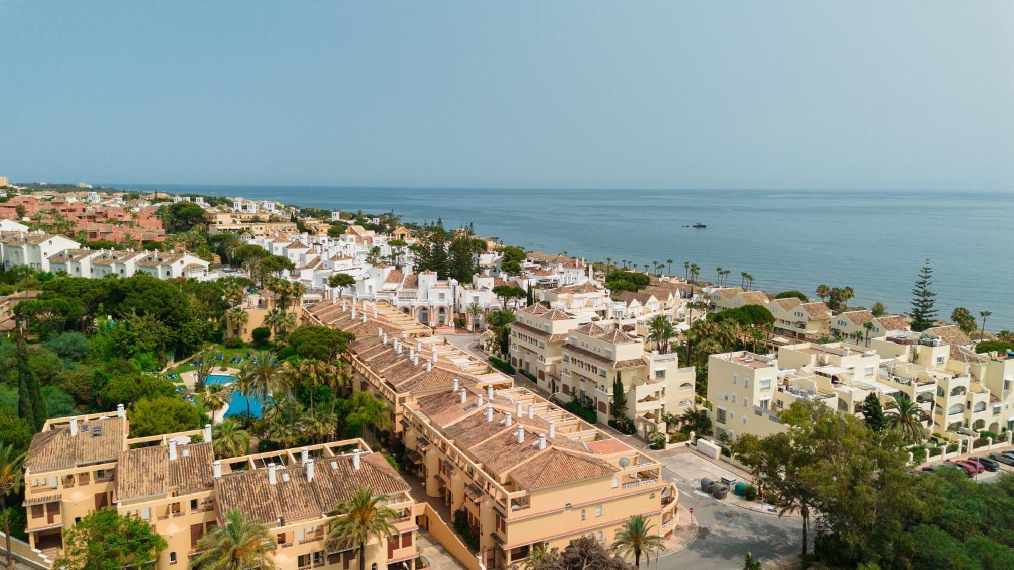 Appartamento Apartment, Close To Beaches, Restaurants And Supermarkets, In Urb. Park Beach, Elviria *